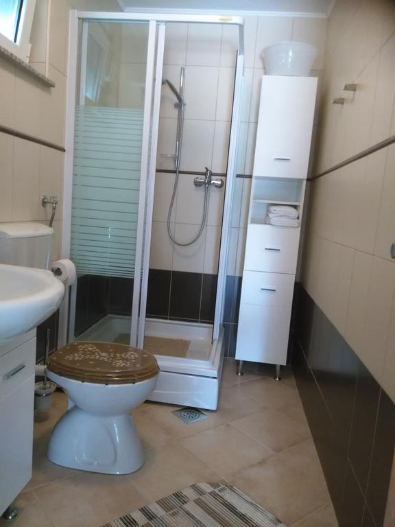 Studio צזריקה מראה חיצוני תמונה